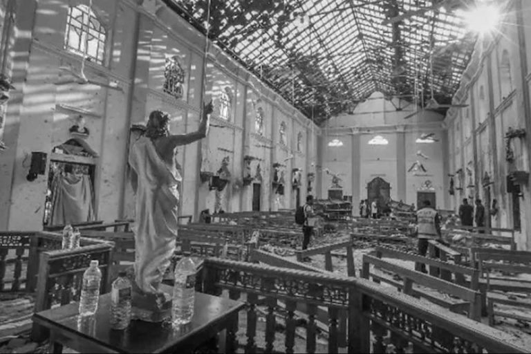 පාස්කු ප්‍රහාරයේ විත්තිකරුවන්ට එරෙහිව නඩුව කැඳවීමට දින නියම වෙයි – නවුෆර් මවුලවිත් අද උසාවි ගෙන එයි