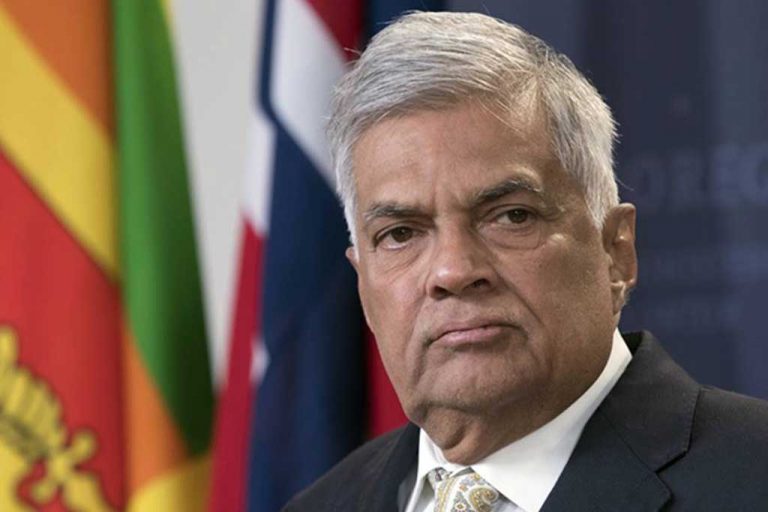 රජය දෙසැම්බරයේ IMF හමුවෙනවා. එතැනදී මොකක්ද කරන්නේ කියලා දැන්ම හෙළිකරන්න – රනිල් (VIDEO)