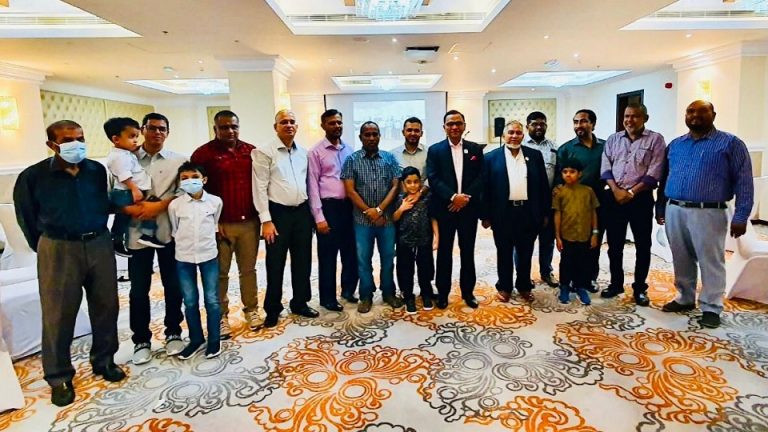 40-වසරක් ඕමානයේ සේවය කර නික්ම යන දීර්ඝතම සේවා කාලයක් හිමි ශ්‍රී ලාංකීය සංක්‍රමණික ශ්‍රමිකයා වෙත උපහාර!