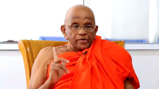 කොච්චර බඩගින්නෙ හිටියත් සිංහයො තණකොල බුදින්නෙ නෑ – කොළඹ කුලපති හිමි
