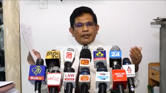 GMOA කියන්නේ හොර නඩයක් – වැඩවර්ජනයට එරෙහිව උසාවි යන්නැයි වෛද්‍යවරු ජනතාවගෙන් ඉල්ලයි (VIDEO)