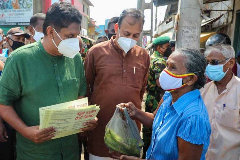 සජිත්ගේ “මනුශ්‍යත්වයේ චාරිකාව” දෙවැනි දිනය අම්බලන්තොටට (PHOTOS)
