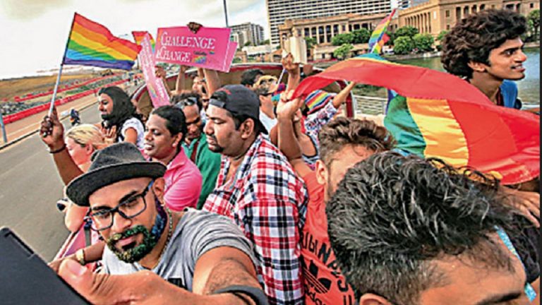 ඔව් සමලිංගිකත්වය නීතිවිරෝධීයි. නිකං නෙමෙයි, ව්‍යවස්ථාපිතව නීතිවිරෝධීයි – අධිකරණයටත් උඩින් ඉන්න පොලීසිය