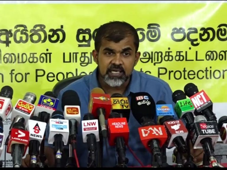 කන පැලෙන්න ගහන්න කතා කරපු හමුදාවේ සභාපතිතුමා රු.3500ට ගෑස් විකුණද්දී සද්ද නැහැ! (VIDEO)