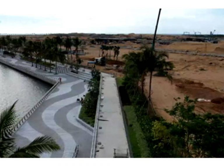 චීන විදේශ ඇමතිගේ සහභාගීත්වයෙන් වරාය නගරයේ පදික මංතීරුව සහ සැහැල්ලු යාත්‍රාංගනය විවෘත වෙයි