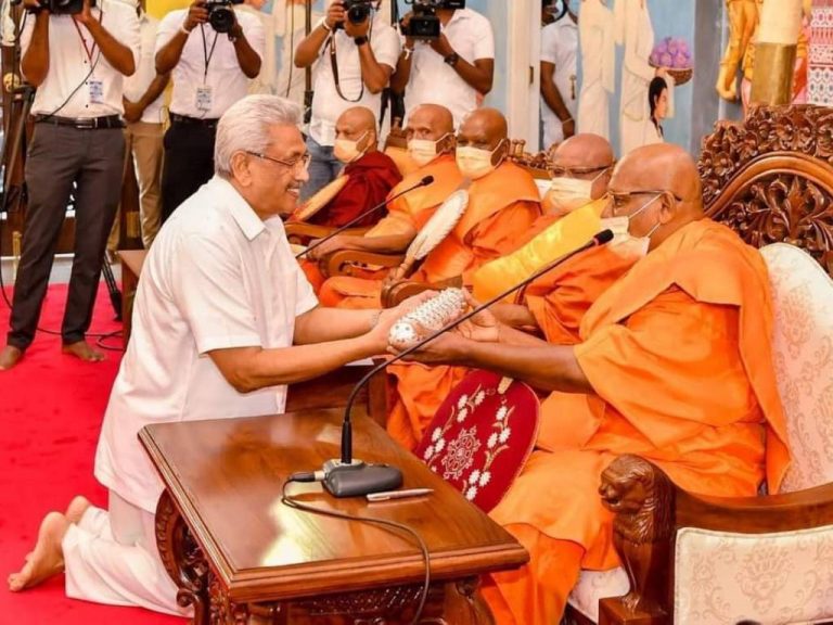 ජනපතිට ශ්‍රී ලංකාධීශ්වර පද්ම විභූෂණ ගෞරව සම්මානය