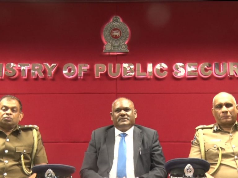 බෙල්ලන්විල පන්සලේ බෝම්බය පිටුපස ඉන්නේත් පල්ලියේ සහ රෝහලේ බෝම්බ තැබූ පිළියන්දල වෛද්‍යවරයා!(VIDEO)