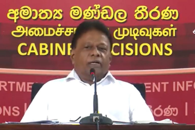 අපි අයිස්ලන්තේ අය නෙවෙයිනේ. වායුසමීකරණ 26 තියාගන්න – ඩලස් (VIDEO)