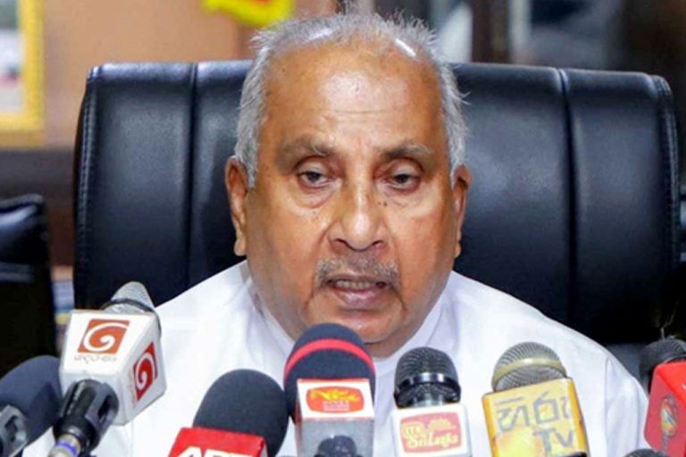 තෙල් පෝලිම් ඉවරයි, කොළඹ හැම ෂෙඩ් එකටම එක බවුසරේ ගානෙ දුන්නා – ලොකුගේ