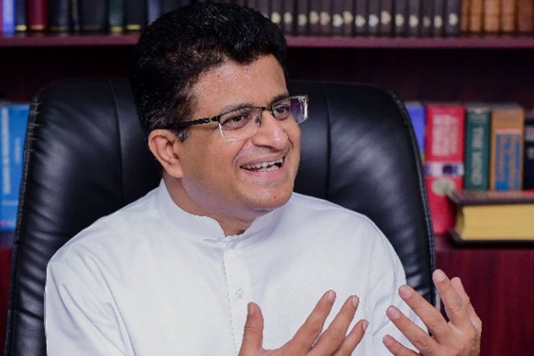තාමත් 225ට එකතුවෙන්න බැරිවෙලා. මෙහෙම ගියොත් කාටවත් රටක් ඉතුරු වෙන්නෙ නෑ – ගම්මන්පිල