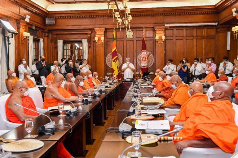 බනින්න හරි මිනිස්සුන්ගෙ ජීවිත බේරුණේ ජනාධිපතිතුමා නිසා – වේඬරුවේ උපාලි හිමි (VIDEO)