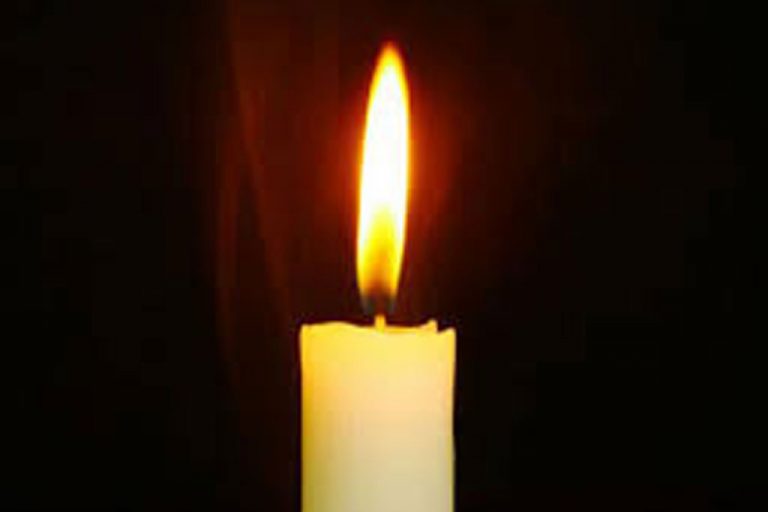 ජනතාවට පාලකයන් ගැන කිසිම විශ්වාසයක් නෑ – විදුලි කප්පාදුව නිසා දැඩි ඉටිපන්දම් හිගයක් !