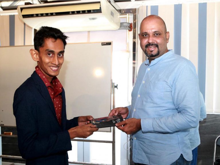 ජරක නරේන්ද්‍රගේ සුපෙම්බරා එළිදකී!