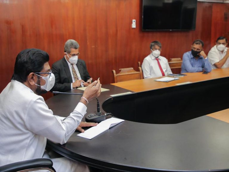 බූස්ටර් එන්නත ලබාදීම වේගවත් කරමින් පළාත් පාලන ආයතන එන්නත්කරණ මධ්‍යස්ථාන බවට පත් කිරීමට සැලැසුම්
