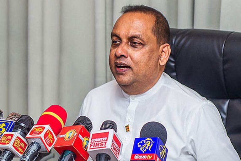 මම ඇමති උනාට පස්සෙ හෙක්ටයාර ලක්ෂ 02 ක වී වගා කළා – මහින්ද අමරවීර