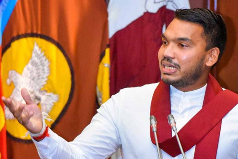 මේ රටේ අරගලවලින් නායකයො හදන්න බෑ – නාමල් රාජපක්ෂ (VIDEO)