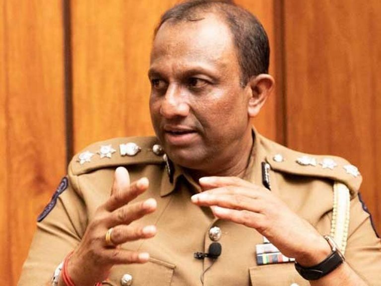 ජනාධිපති කාර්යාලය අසල සිදුවීම් ගැන පොලිස් මාධ්‍ය ප්‍රකාශකගේ විශේෂ මාධ්‍ය හමුව (VIDEO)