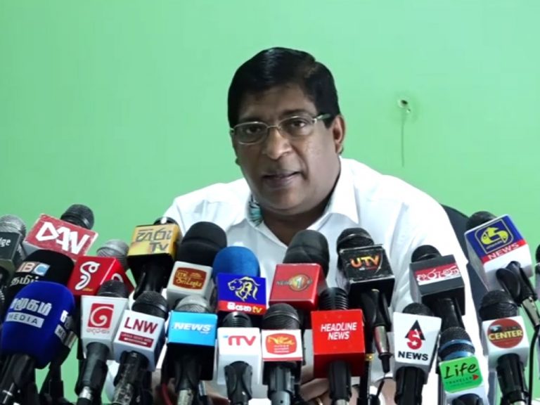 ආර්ථිකය ගොඩනැංවීමේ වගකීම රවීට දෙන්න – එජාප ක්‍රියාකාරිකයන් රනිල්ගෙන් ඉල්ලයි