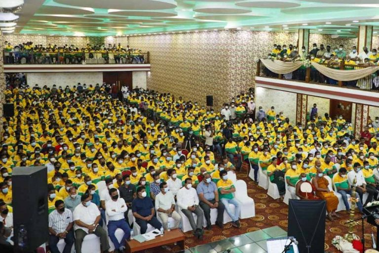 සමගි විහිදුම් බලගණයේ රත්නපුර දිස්ත්‍රික් සමුළුව සජිත්ගේ ප්‍රධානත්වයෙන් (VIDEO)