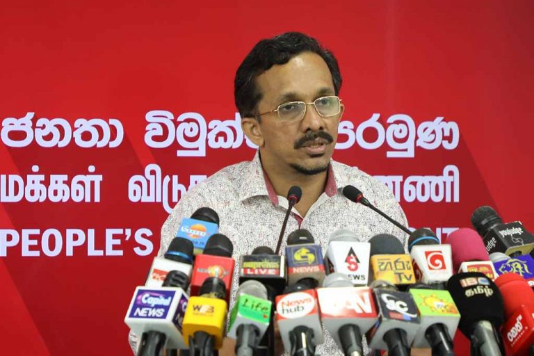 ජවිපෙට රට බාරදෙන්න ජනතාවට පුදුම හදිස්සියක් තියෙන්නෙ