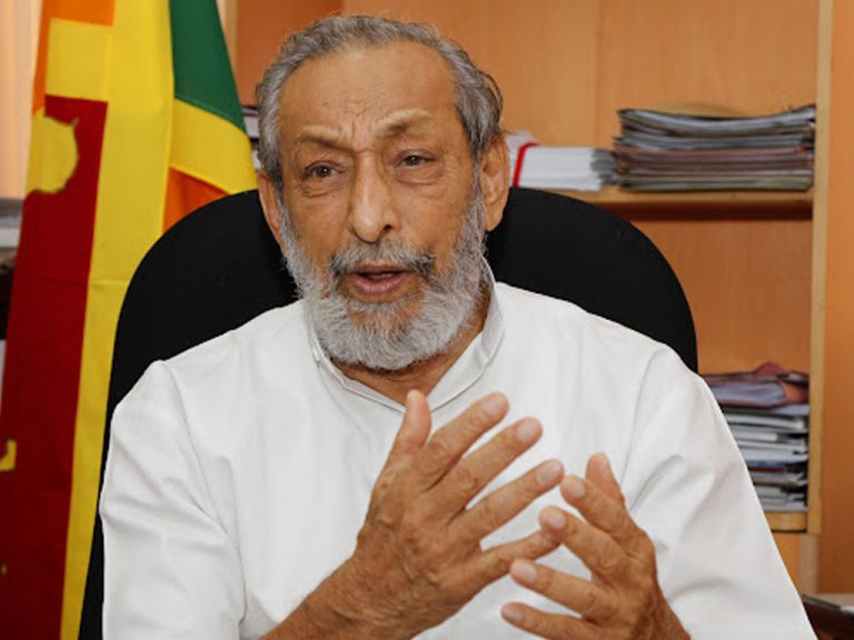 ඉල්ලා අස් වෙන්නෙත් නෑ ඇමතිකමේ වැඩ කරන්නෙත් නෑ – වාසුගේ අමුතු තීරණය