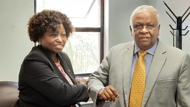 UN මානව හිමිකම් කවුන්සිලයේ දී ශ්‍රී ලංකාවට සහය පළ කරන්නැයි, මහ කොමසාරිස් අමරසේකර දකුණු අප්‍රිකානු රටවල සහය පතයි