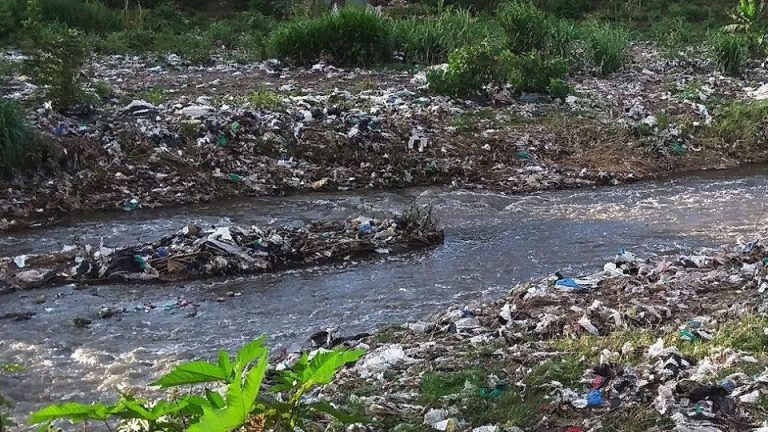 ඖෂධ නිෂ්පාදන බැහැර කරලීම ලෝකයේ ගංගා දූෂණයට හේතුවක්