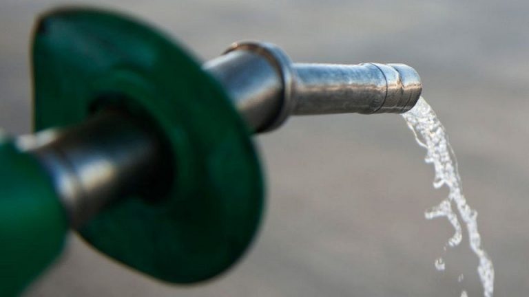 ලෝක වෙළඳපොලේ තෙල් මිල සීඝ්‍රයෙන් ඉහලට