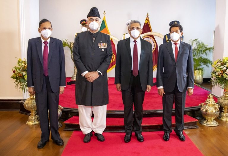 විදෙස් තානාපතිවරු රැසක් ජනාධිපතිවරයා වෙත අක්තපත්‍ර පිළිගන්වති