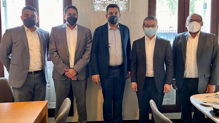 අධිකරණ අමාත්‍යවරයා සිය සිංගප්පූරු නිල සංචාරය සාර්ථක ලෙස අවසන් කරයි