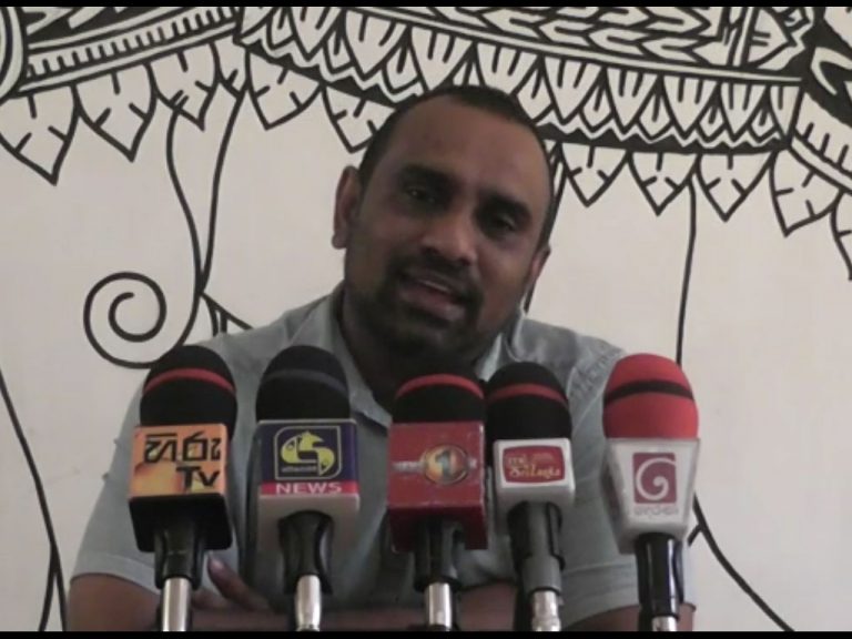 අනුරටත් තියෙන්නෙත් පිං පොකට් දේශපාලනයක්.හෙමිහිට සාක්කුව පුරවාගෙන පස්සේ හොරා කියනවා!(VIDEO)
