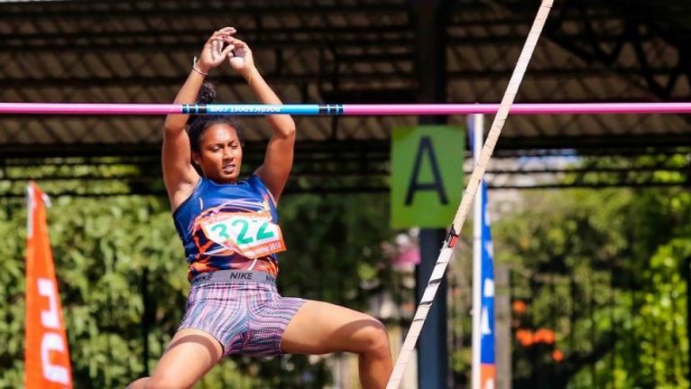 සුගතදාසයේ බාධා – පමා අභිබවා සචිනි යළිත් රිටේ උස වැඩි කරයි