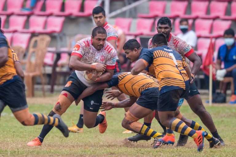 කාලෙකට පස්සෙ යෝෂිත නැව්ගත වුණත් ගුවන් ප්‍රහාරයෙන් පරදියි
