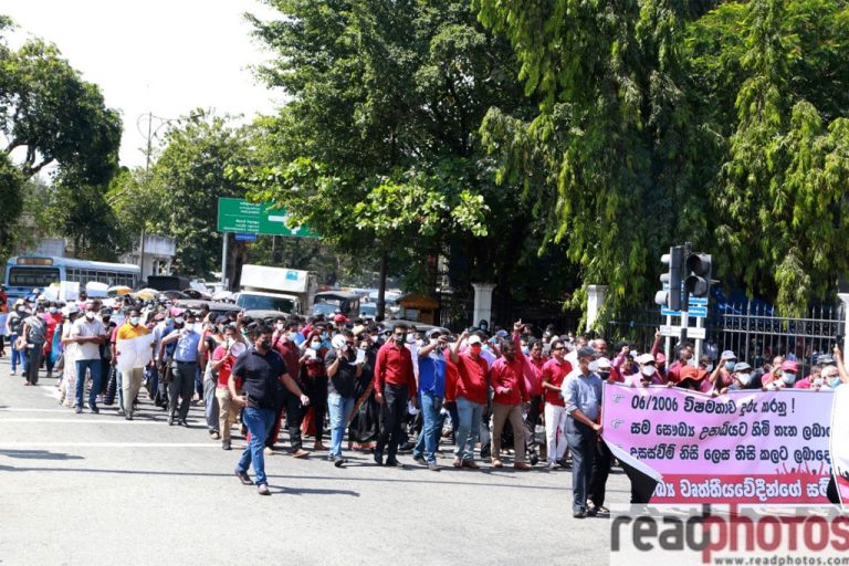 සෞඛ්‍ය වර්ජනයට සති දෙකක විරාමයක්