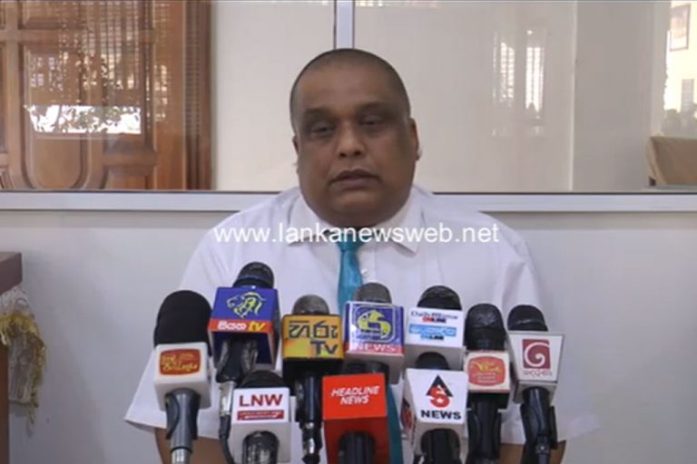 මේක විහිළු සපයපු වැඩවර්ජනයක්.ඕකෙන් ලැබෙන දෙයක් නැහැ – වෛද්‍ය බෙල්ලන (VIDEO)