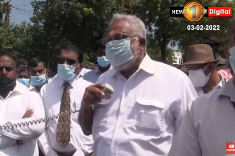 ඒයි කට වහපන්, මමයි කතා කරන්නේ ! – ජනතා විරෝධය හමුවේ ඇමති තග දායි (VIDEO)