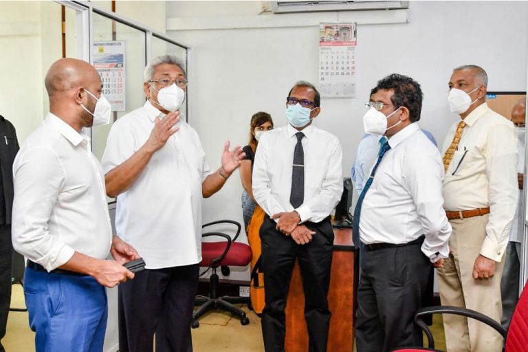 නිවැරදි දේ කරන්න නීතියෙන් බාධාවක් නැහැ – ජනාධිපතිගෙන් නිලධාරීන්ට උපදෙස්