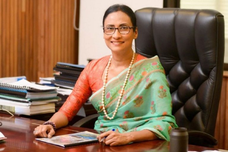අධිකරණයට අපහාස කිරීම: විරෝධය මැද SLTDA කිමාලි විදෙස්ගත වීමට අවසර ඉල්ලා ඉදිරිපත් කළ මෝසම හකුලා ගනී!