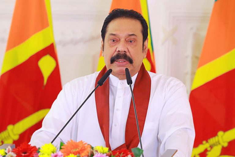 අග්‍රාමාත්‍ය කාර්යාලයේ සේවකයන්ටත් ගෙදර ඉඳන් වැඩ කරන්න කියයි