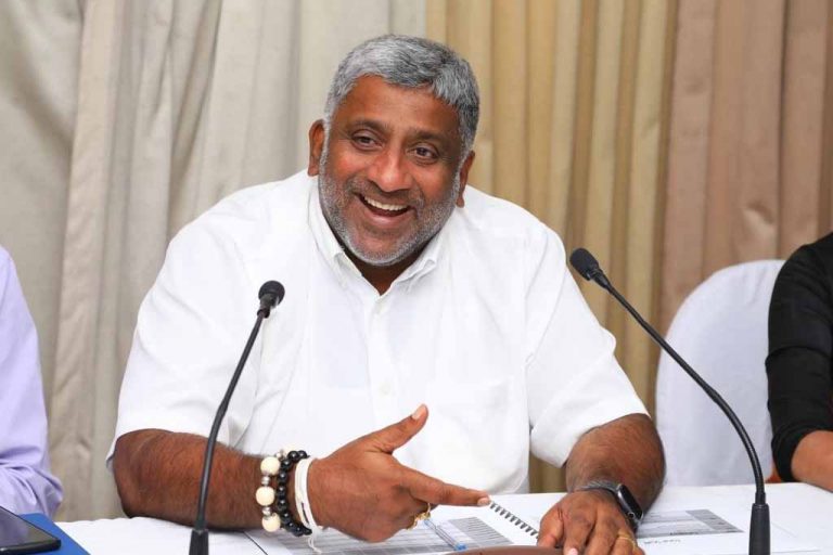 මිනිස්සු අපට ඡන්දය දුන්නේ බැඳුම්කර හොරු කනෙන් අල්ලලා ගෙනල්ලා දාන්න නෙවෙයි – ප්‍රසන්න (VIDEO)