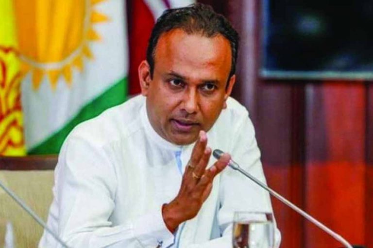 නිදහස් අධ්‍යාපනයේ ප්‍රතිඵල හරියට භාවිත කලොත්, සෞඛ්‍ය වෘත්තිකයින් රට යන එක අපිට ලැබුණු හොඳ අවස්ථාවක් – සෞඛ්‍ය ඇමති