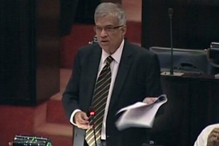 පාර්ලිමේන්තු සති දෙකක් අවසන්. මේ පාර්ලිමේන්තුවේ වැඩිහිටියෙකුට ඉන්නේ රනිල් විතරමද ??