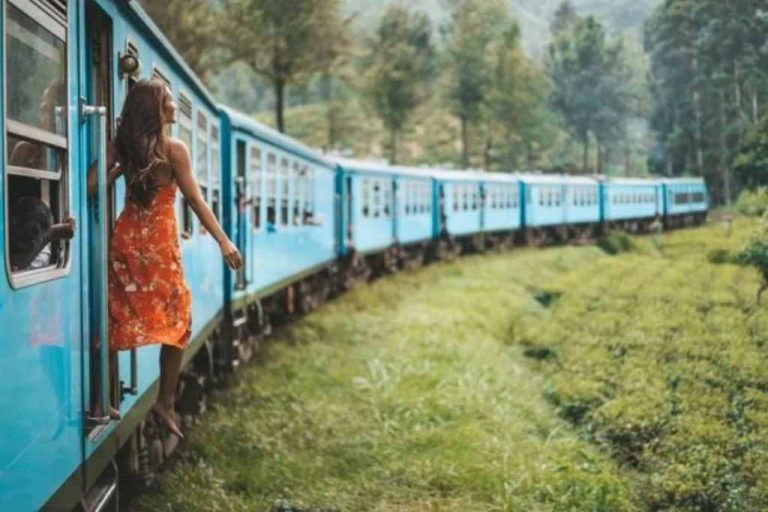 දුම්රිය ගාස්තු වැඩිකරන්න එපා නං අතිකාල කපන්න වෙනවා – ඇමති ! අතිකාල කැපුවොත් බලාගෙනයි – වෘත්තීය සමිති