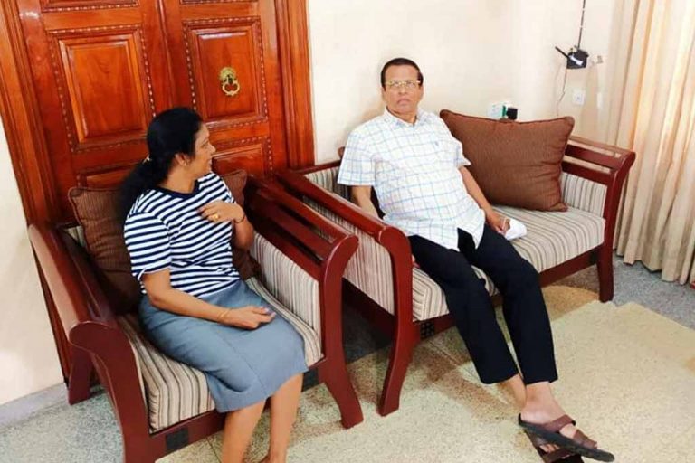 මෛත්‍රී උතුරේදී විජයකලා හමුවෙයි (PHOTOS)