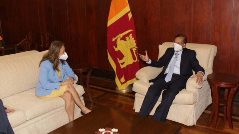 ශ්‍රී ලංකාව සඳහා පත්වූ එක්සත් ජනපදයේ අභිනව තානාපතිනිය විදේශ ඇමති හමුවෙයි