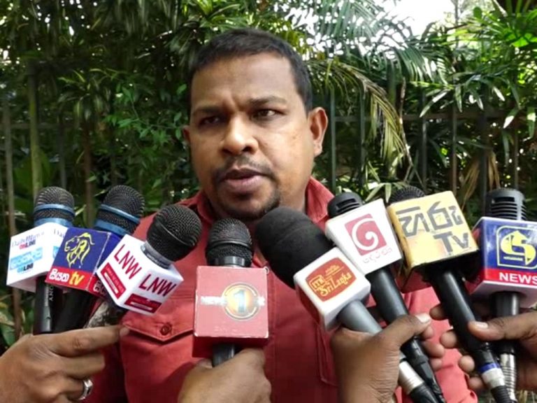 මිල සූත්‍රය ක්‍රියාත්මක වුණානම් ඉන්ධනවල දැන් පවතින මිල රටට කියන්න – IOC මිල ඉහළ යාමට විරෝධය දක්වමින් වෘත්තීය සමිති සංස්ථාවෙන් ඉල්ලයි (VIDEO)