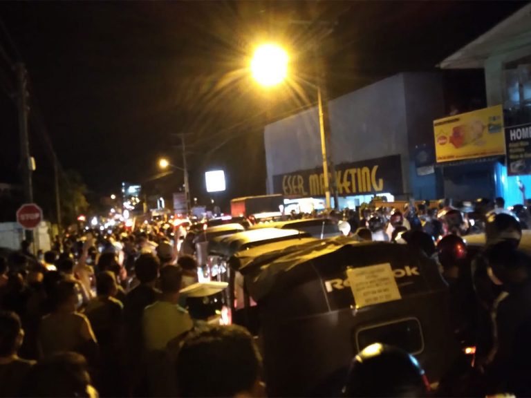 ජනාධිපති නිවස ඉදිරිපිට පැවැත්වෙන උද්ඝෝෂණයට කඳුළු ගෑස් ප්‍රහාරයක්!