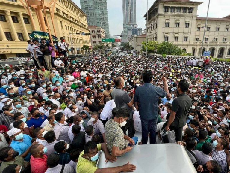 සජිත් ජනතාව සමග ජනාධිපති ලේකම් කාර්යාලයට යන්න තීරණය කරයි