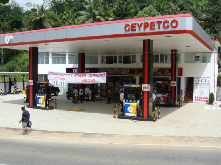 සිපෙට්කෝ ඉන්ධන හල් යුද හමුදාවේ අධීක්ෂණයට !