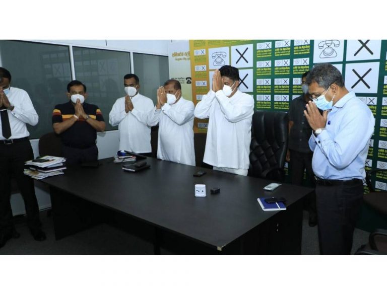 ආණ්ඩුව ගෙදර යවන්න සජබෙන් නොනවතින අරගලයක් – ආසන මටට්මිනුත් විරෝධතා